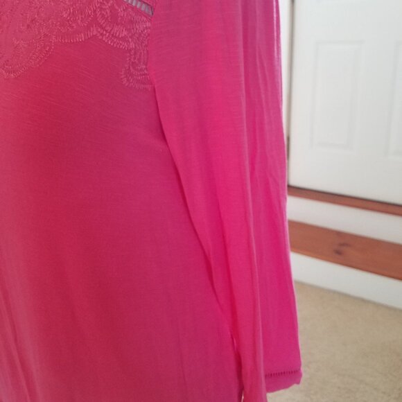 Rafaella Pink long sleeve top w embroidery sz M - Picture 3 of 5